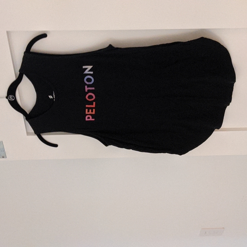 Peloton Logo Sleeveless Tee Small